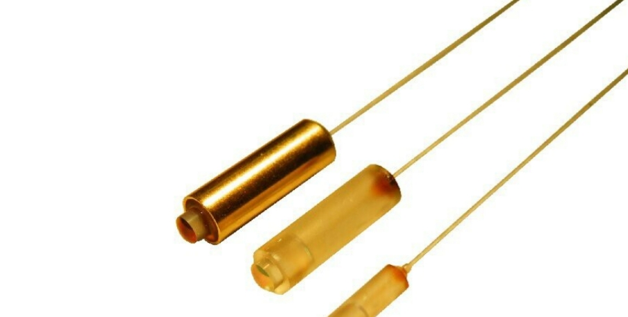 Polarization-Maintaining Fiber Collimator