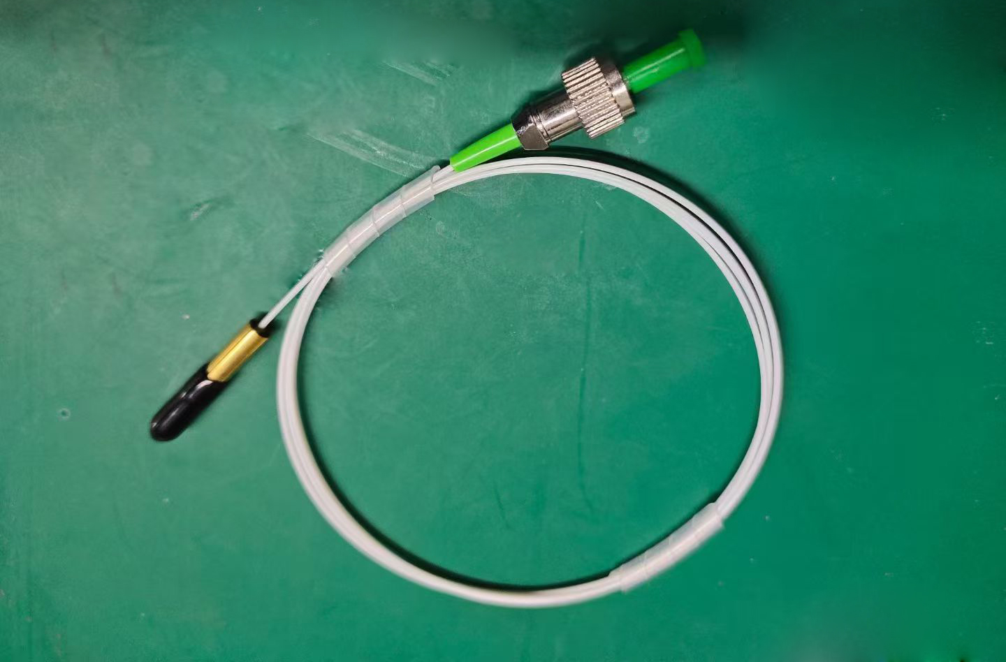 polarization-maintaining fiber collimator